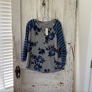 NWT Francesca’s Eastman Keyhole Striped Tee